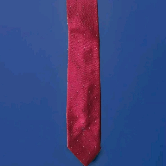 VTG Christian Dior tie Burgandy with Navy and cream pattern - Picture 2 of 5